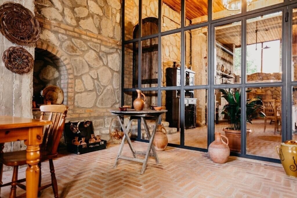 Фотографія Hotel & Wine Cellar Arge 3*