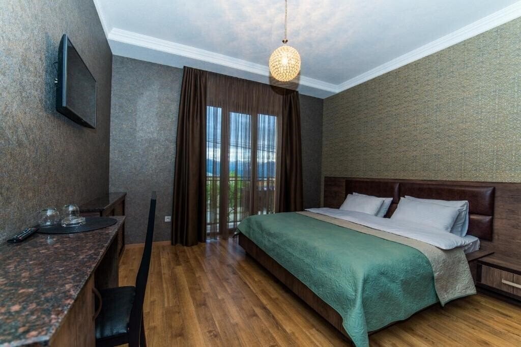 Готель Hotel New Telavi 3*