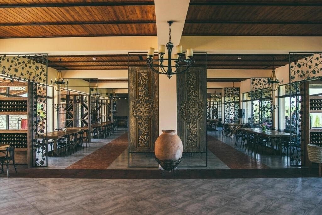 Зображення Chateau Mosmieri Hotel & Winery 3*