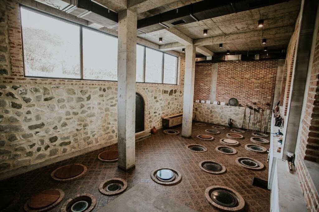 Фото Babaneuris Winery & Boutique Hotel 4*