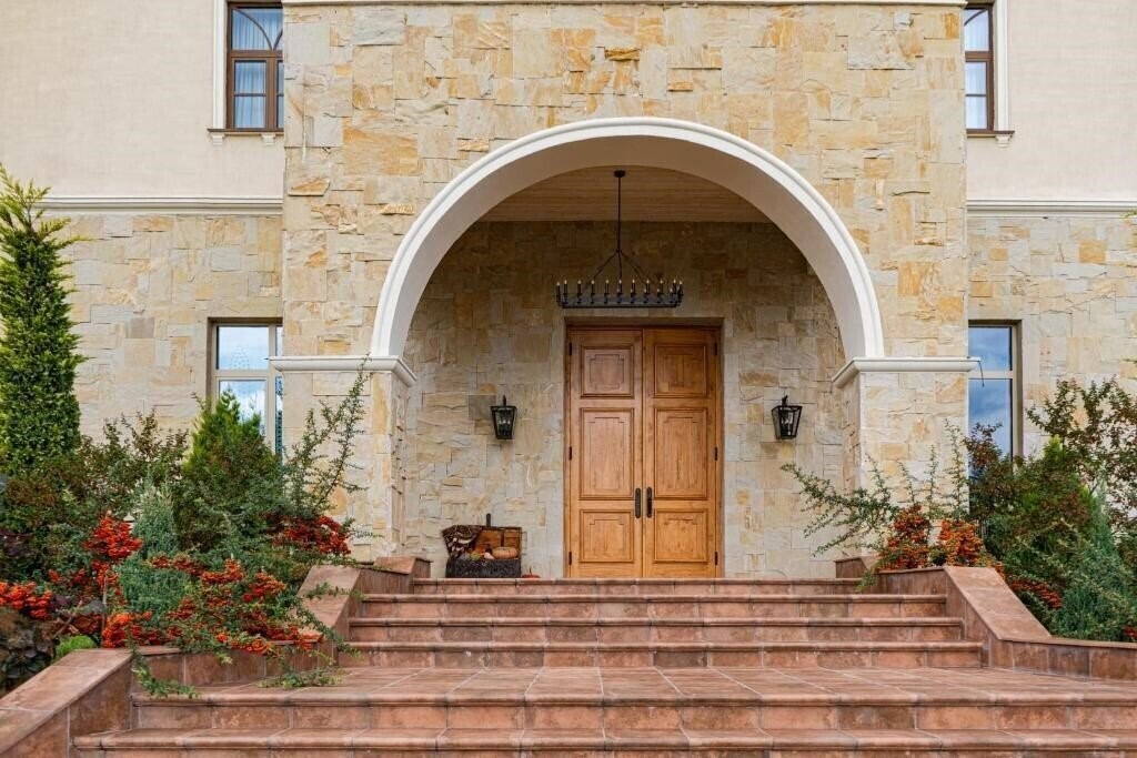 Отель Agarani Estate 5*