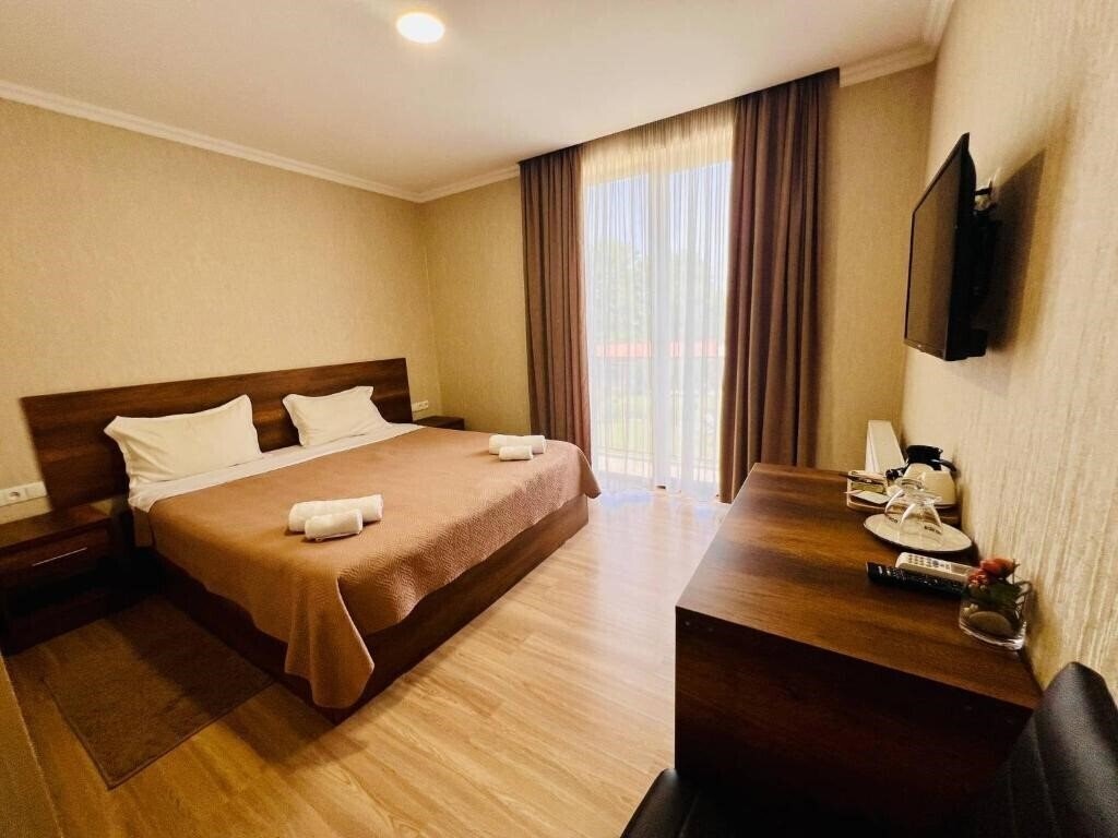 Фото Kisi Garden Hotel 3*
