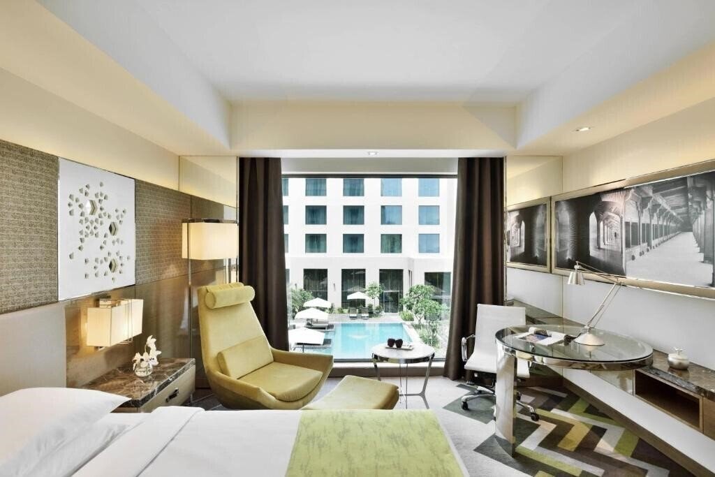 Фото Courtyard By Marriott Agra 5*