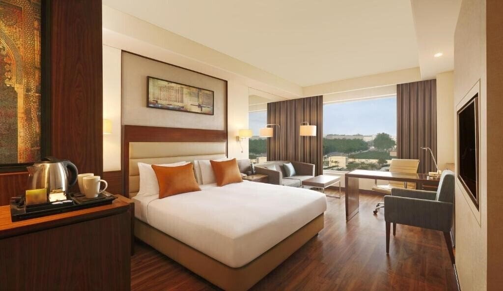 Фото Doubletree By Hilton Agra 4*