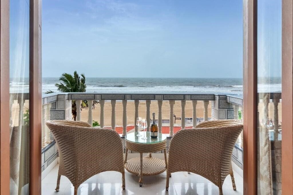 Картинка Larios Beach Holidays Resort 3*