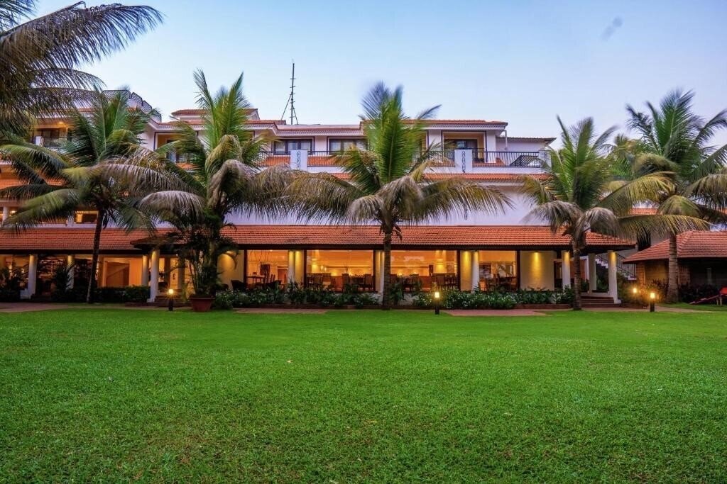 Фото Doubletree by Hilton Hotel Goa Arpora 5*