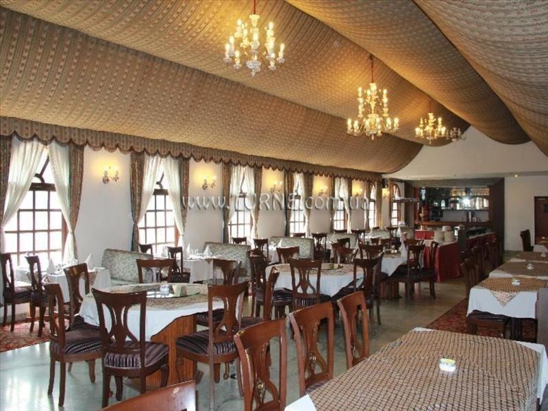 Готель Ashok Country Resort 4*