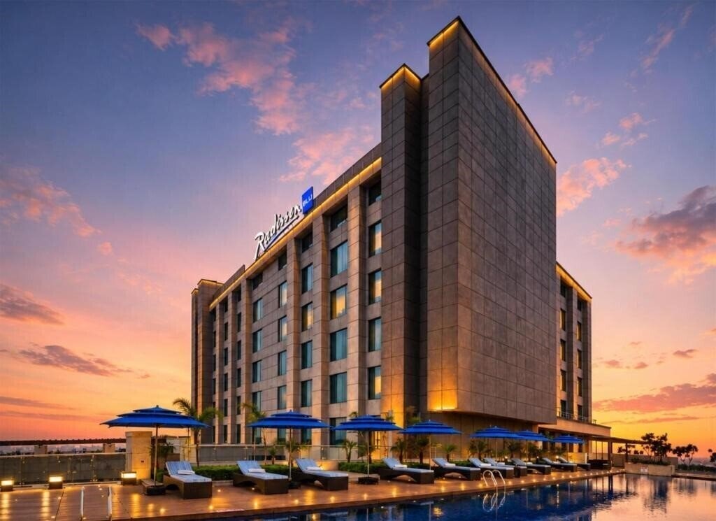 Отель Radisson Blu Paschim Vihar / Itc Welcomhotel 5*