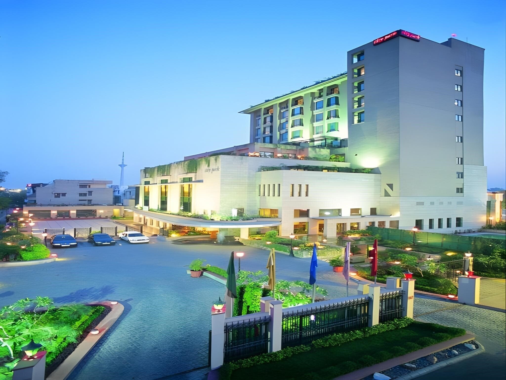 Фото City Park Pitampura 4*