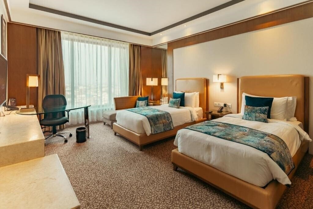 Фото Crowne Plaza Today New Delhi Okhla 5*