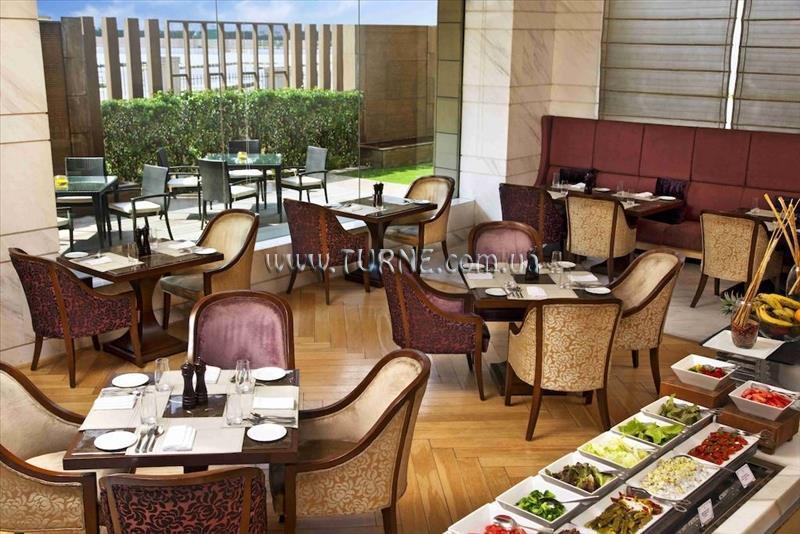 Фотография Crowne Plaza, Mayur Vihar 5*