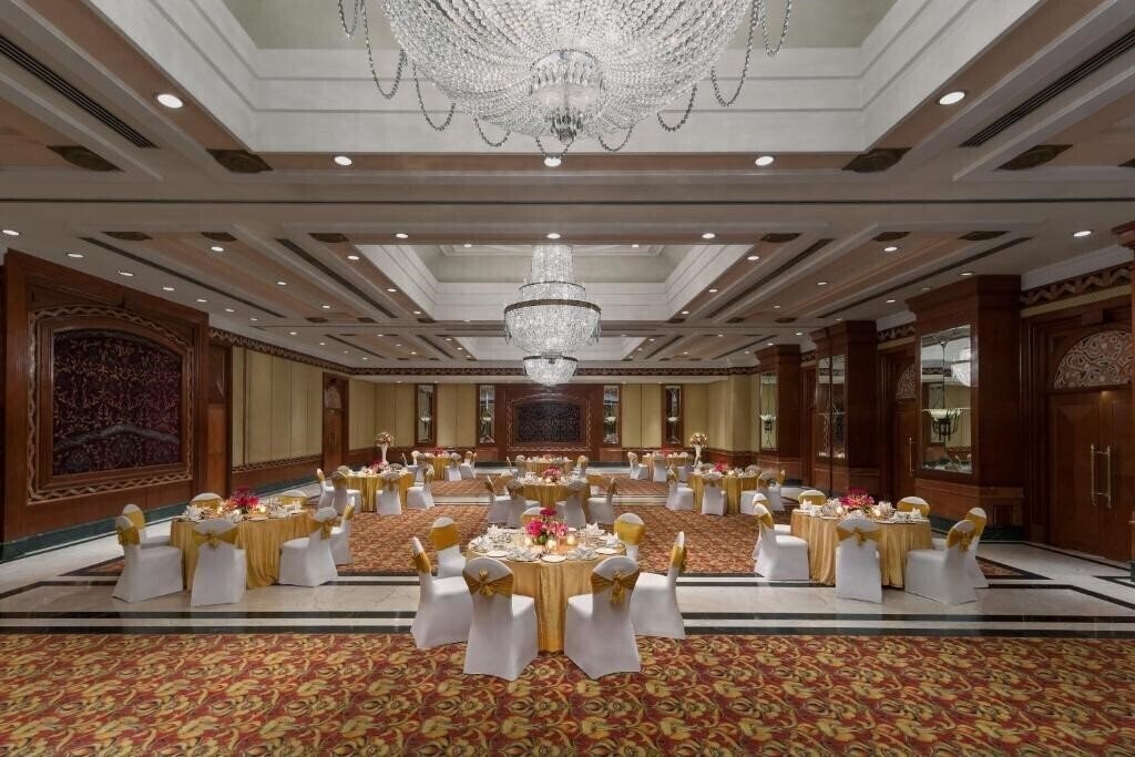 Картинка Sheraton New Delhi Hotel 5*