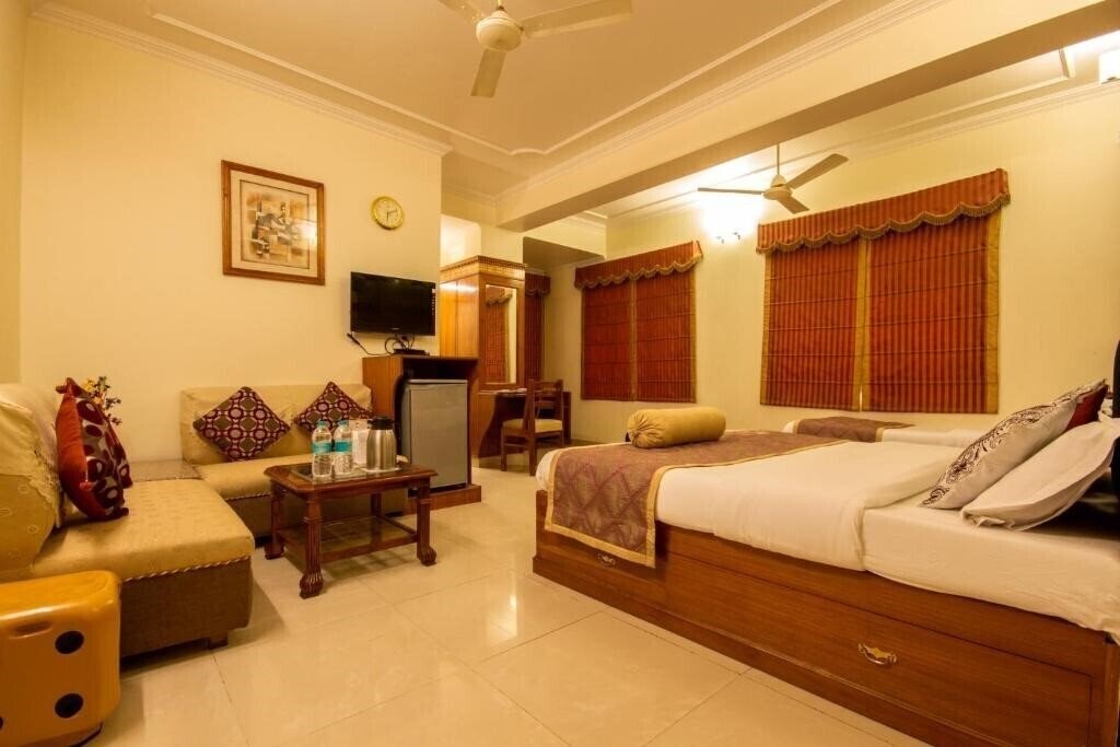 Фото C Park Inn 2*