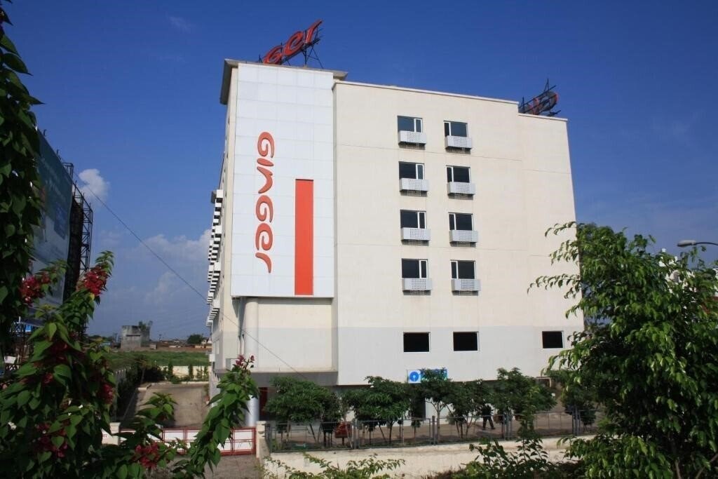Отель Ginger Faridabad 3*
