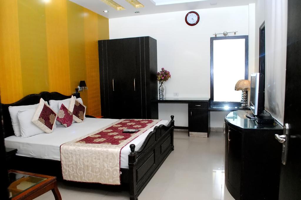 Картинка Hotel Universe Inn 2*