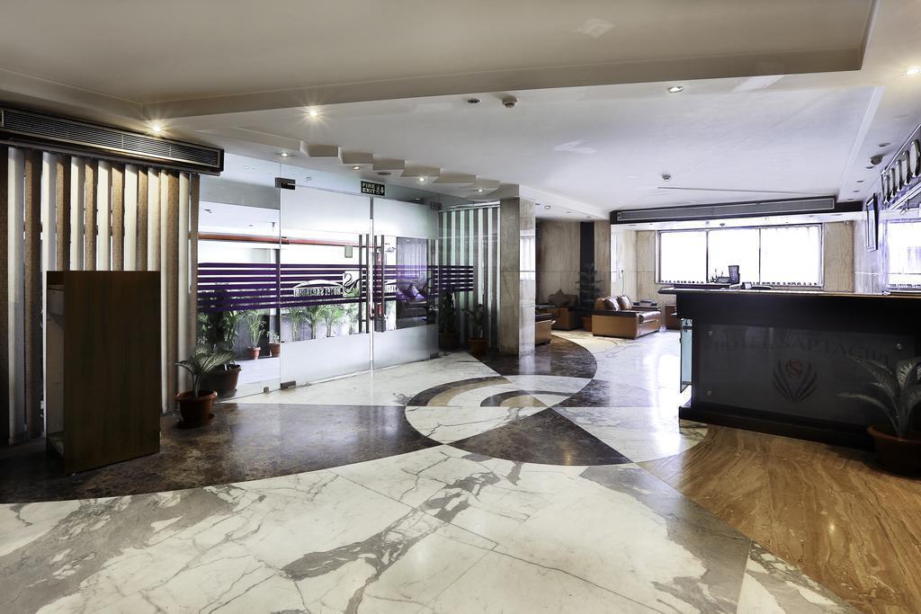 Готель Airport Hotel Grand 3*