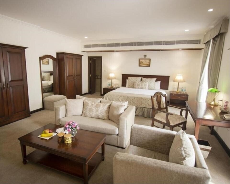 Картинка Vivanta By Taj Ambassador 5*