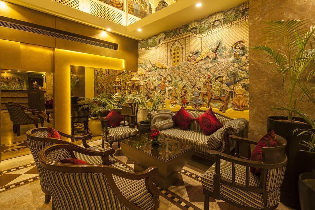 Готель Vesta Maurya Palace 3*