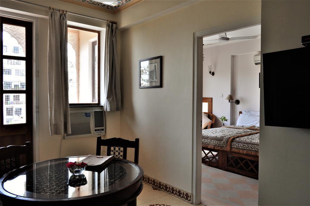 Готель Om Niwas Suite 3*