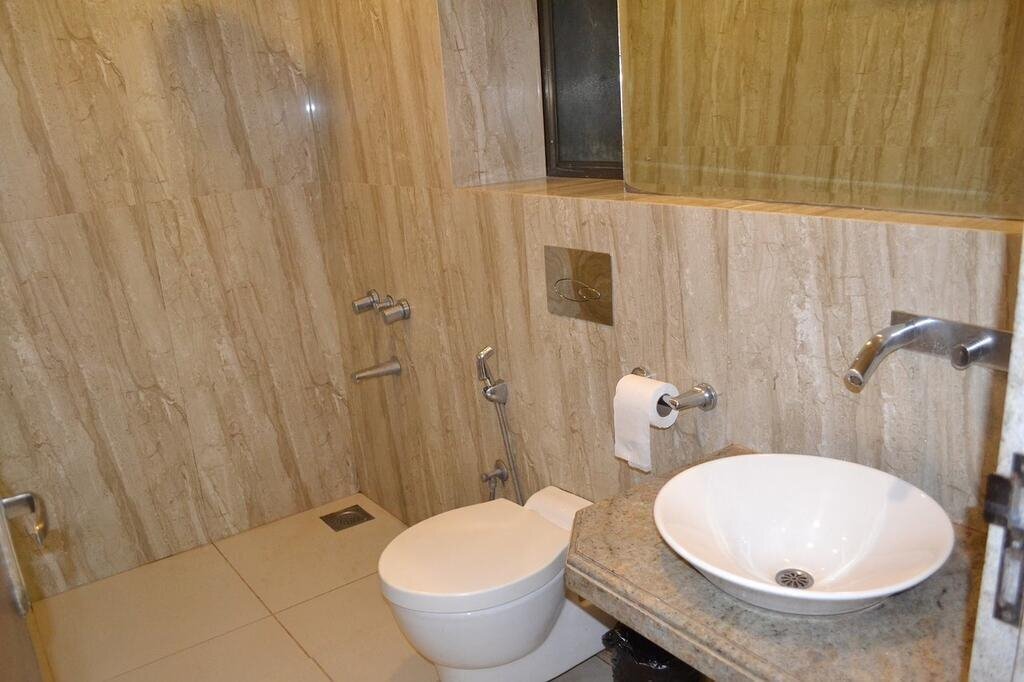 Готель Sunkissed Plaza 2*