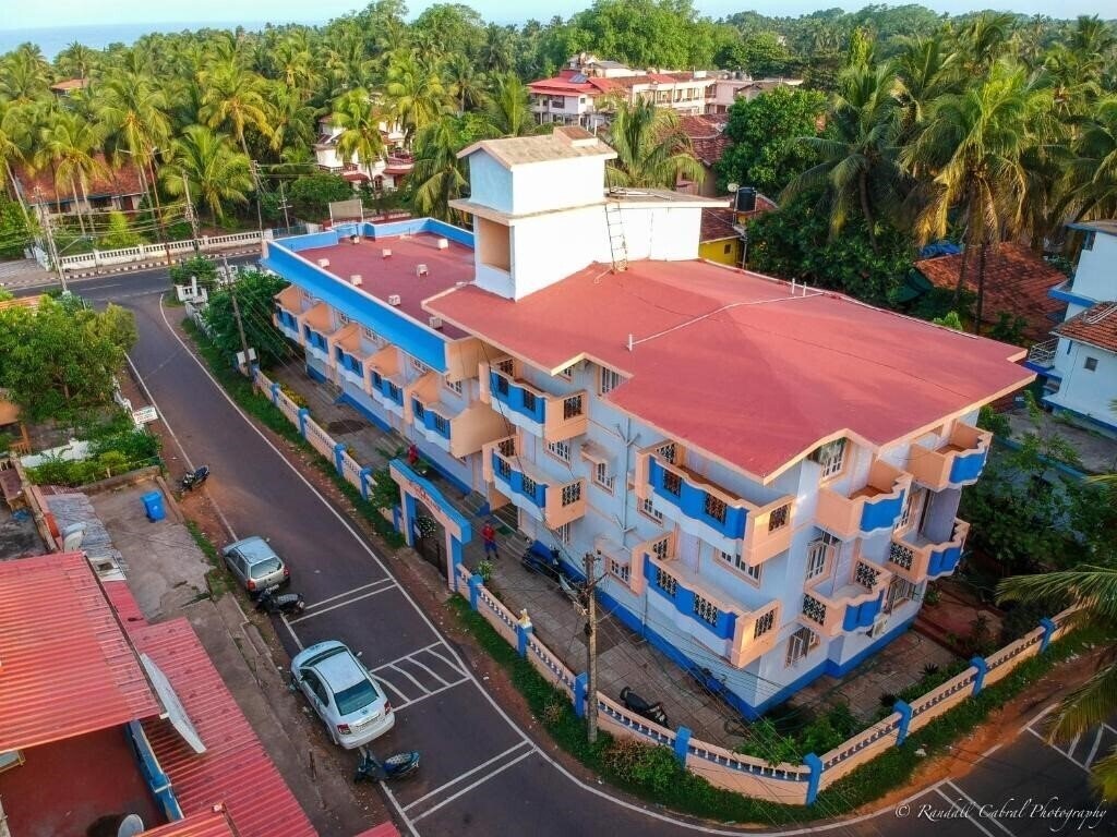 Отель Libton Manor 2*