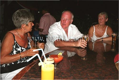 Отель Cary's Hotel 2*