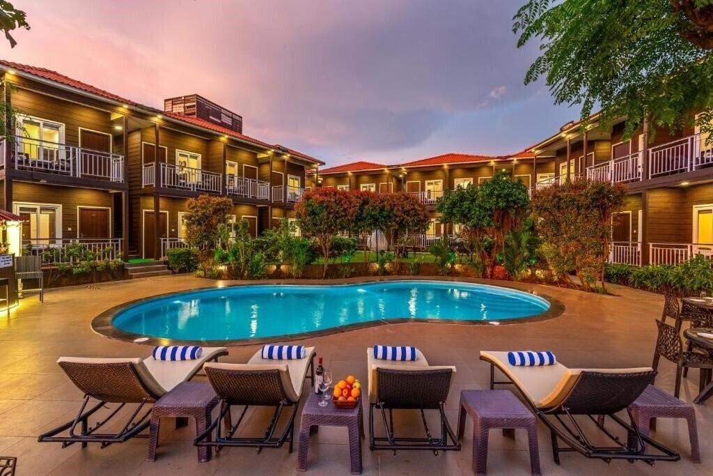 Отель Aurum Resort 3*