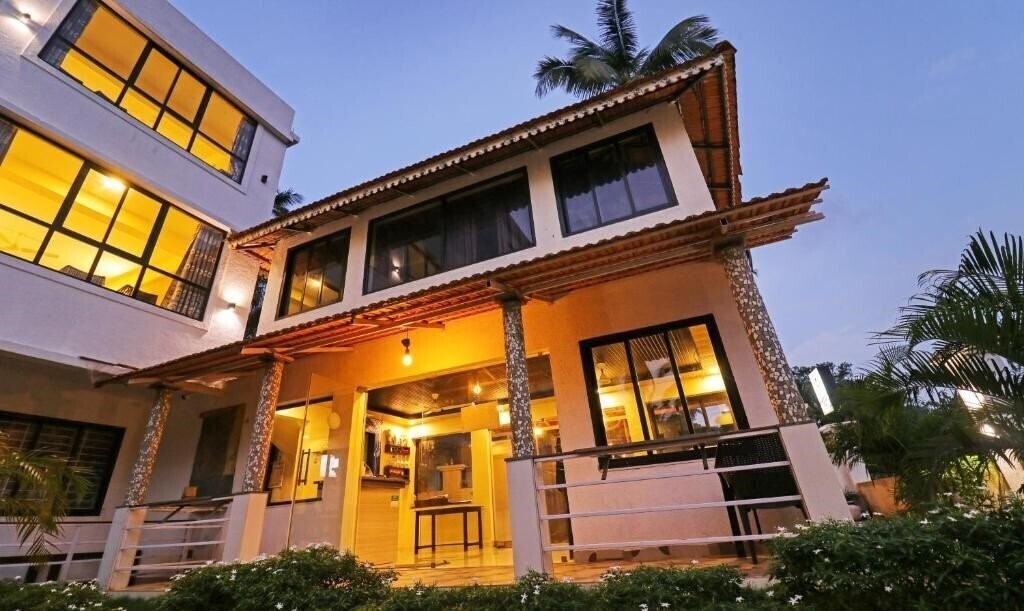 Отель Treebo Morjim Pride 3*