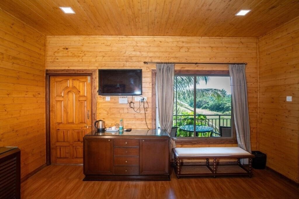 Фото Nasyas Beachside Cottages 3*