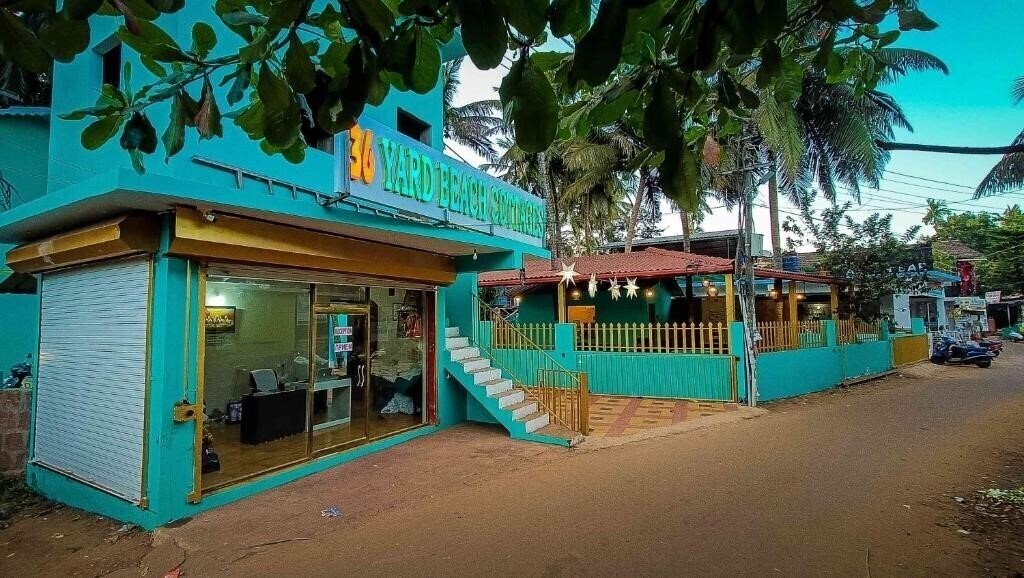 Готель 36 Yard Beach Cottages 3*