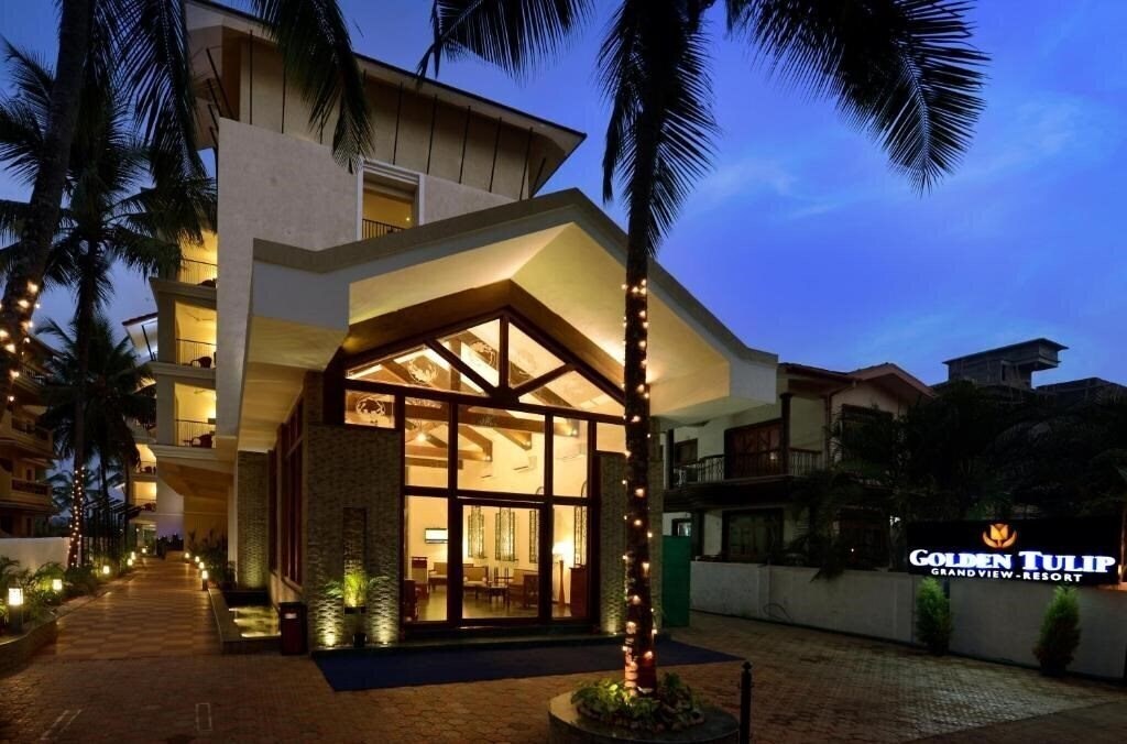 Готель Golden Tulip Grand View Resort 4*