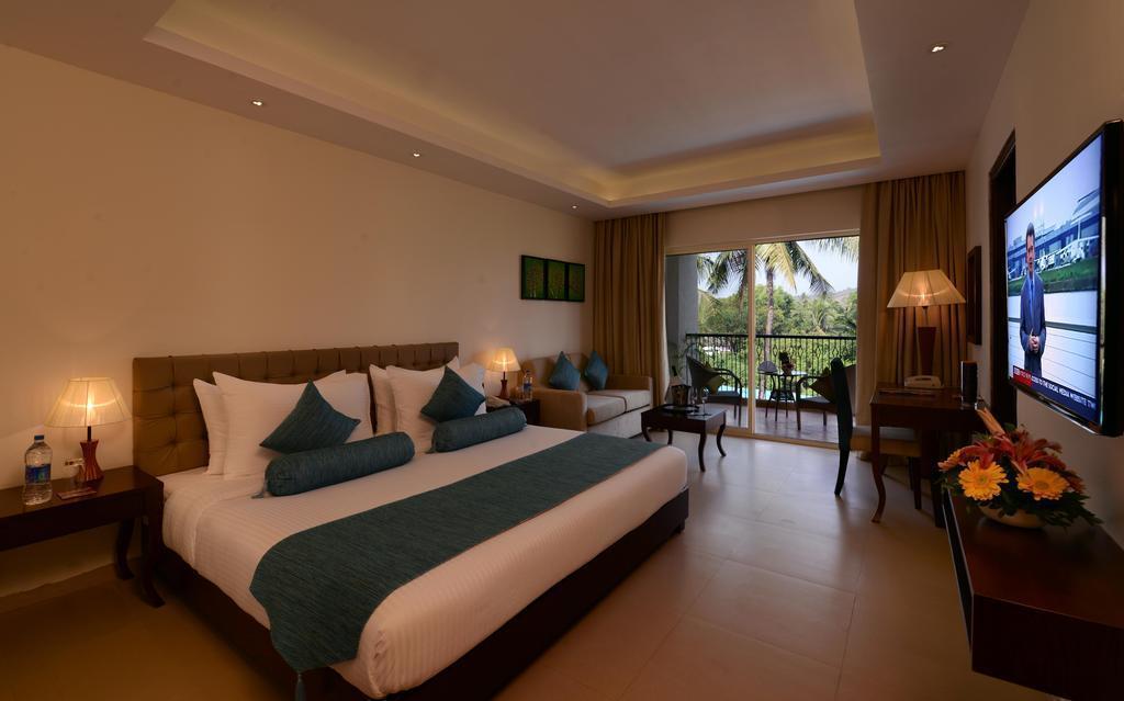 Изображение Golden Tulip Goa 4*