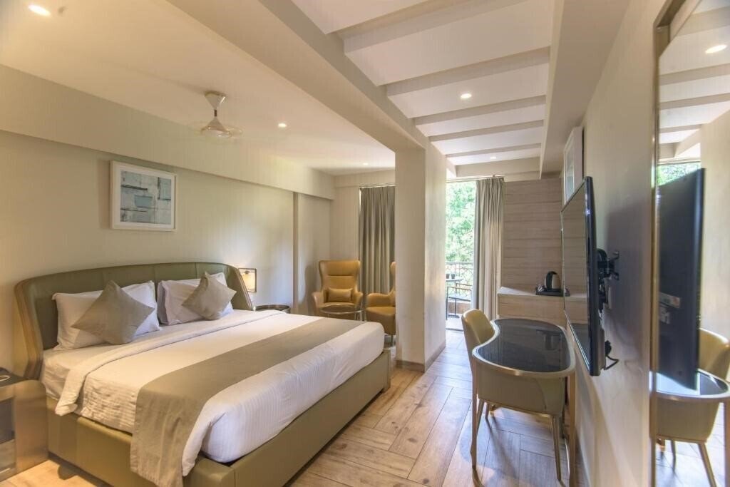 Фото The Fern Residency Calangute 4*