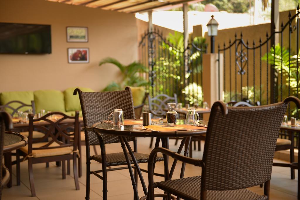 Фотографія Acacia Hotel 4*