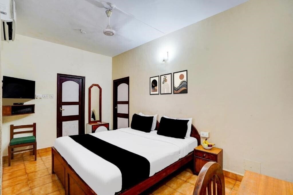 Фотографія Townhouse Calangute Circle 3*
