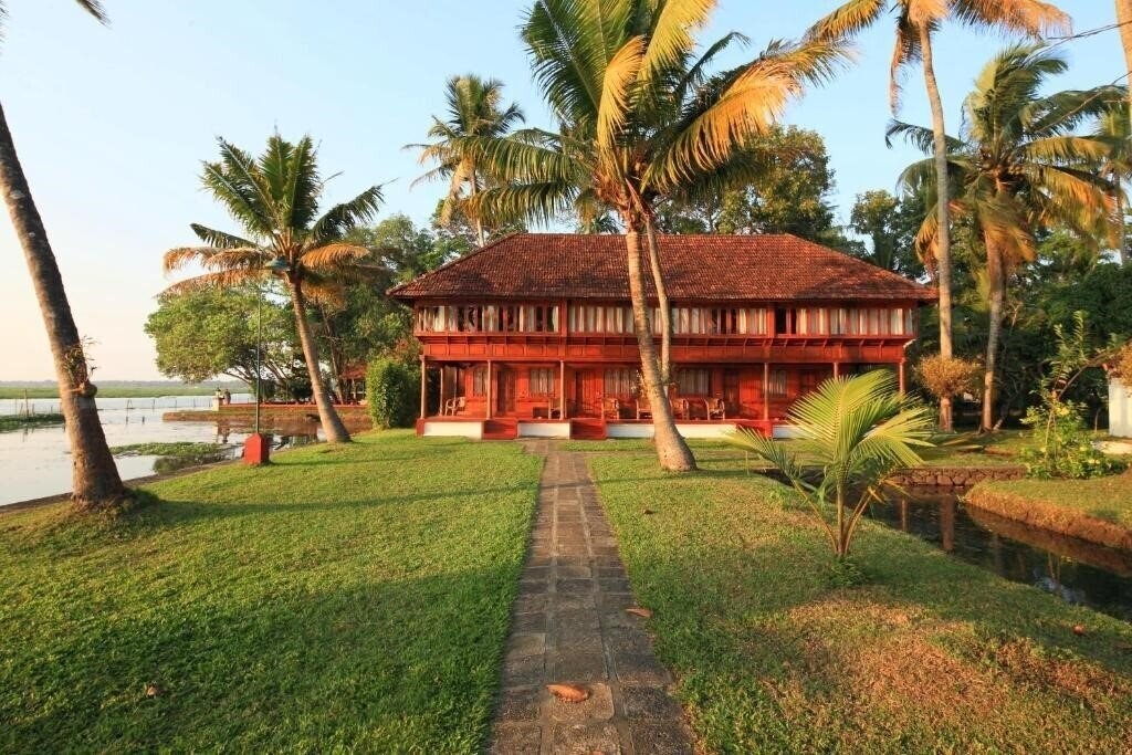Картинка Coconut Lagoon Kumarakom 4*