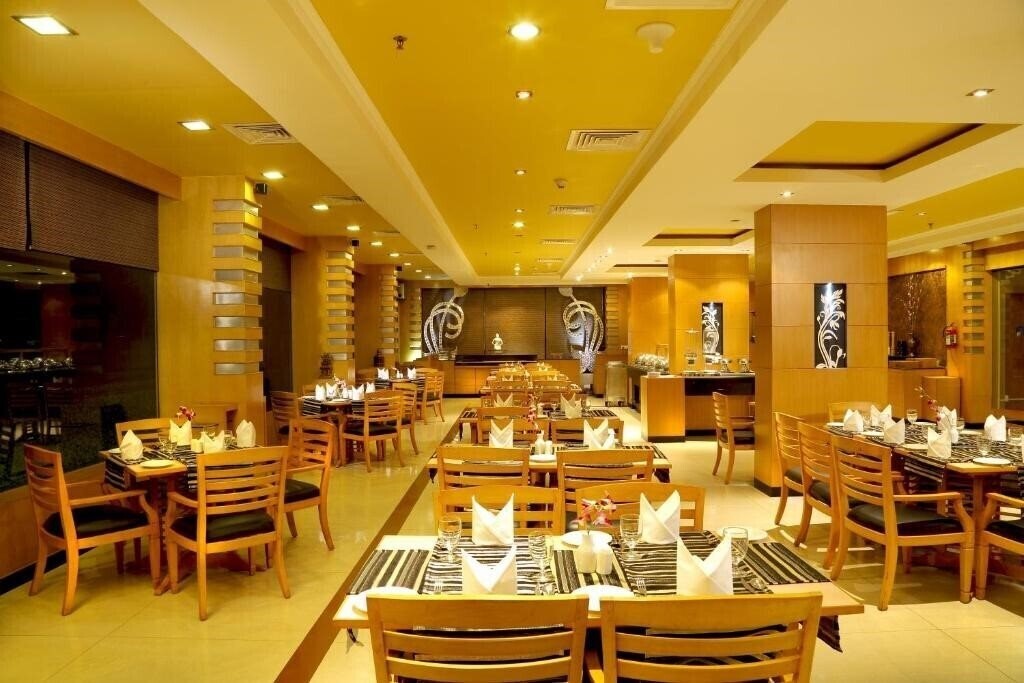 Картинка The Quilon Beach Hotel & Convention Centre 4*