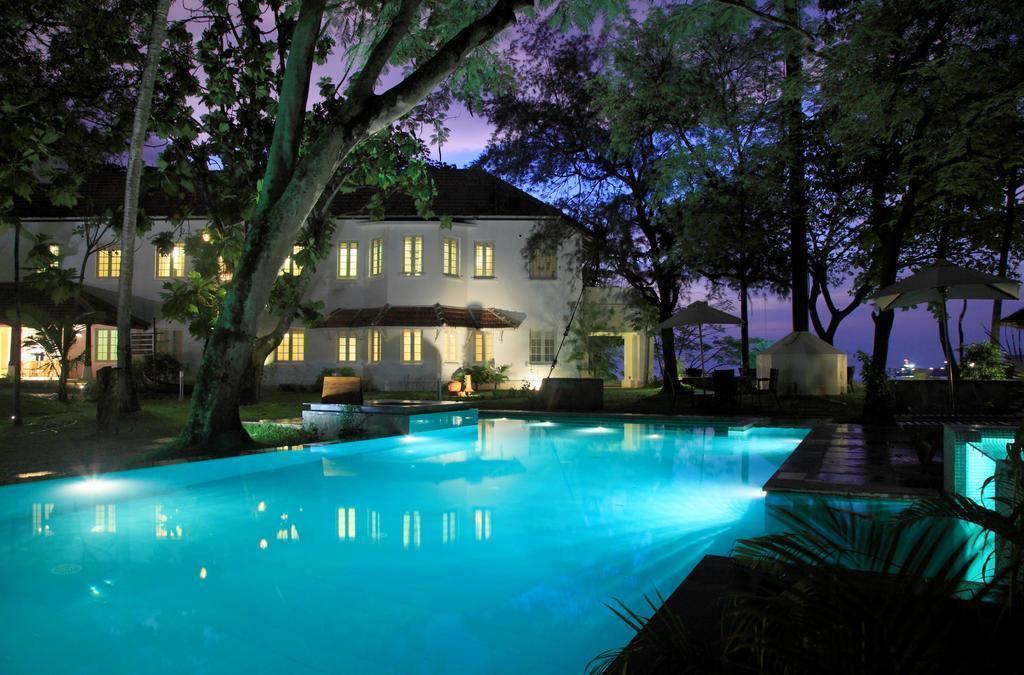 Отель Old Lighthouse Bristow Hotel 3*