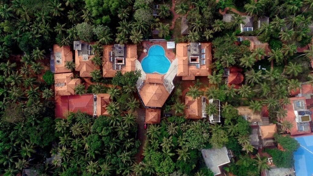Фото Gods Own Country Ayurveda Resort 3*