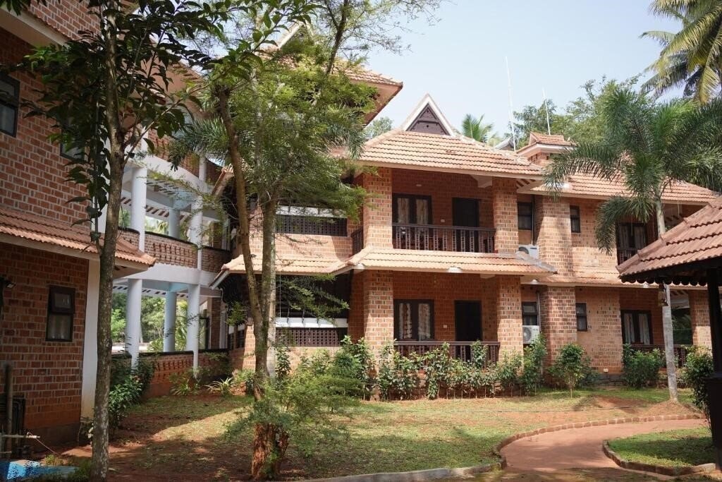 Картинка Gods Own Country Ayurveda Resort 3*