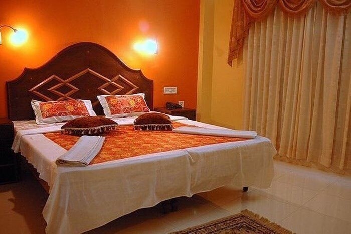 Картинка Goldensands Beach Resort 2*