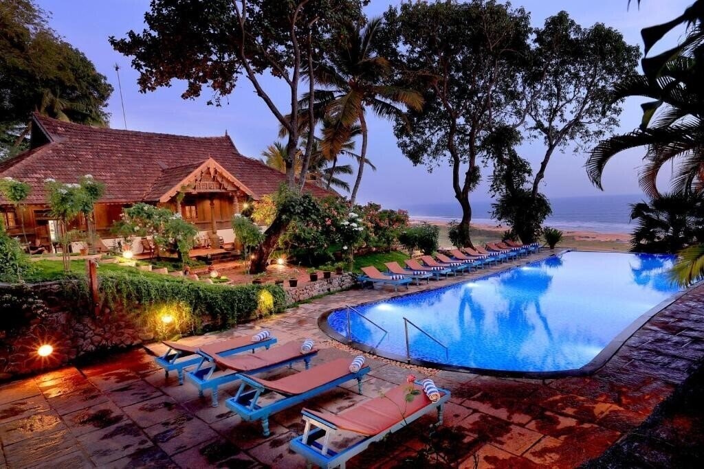 Отель Somatheeram Beach Resort Kovalam 3*
