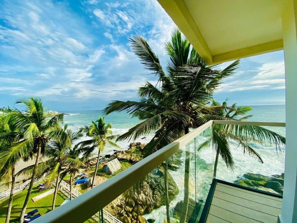 Картинка Rockholm at the Light House Beach 3*