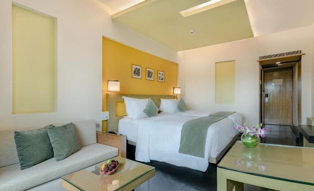 Фото The Mirador 3*