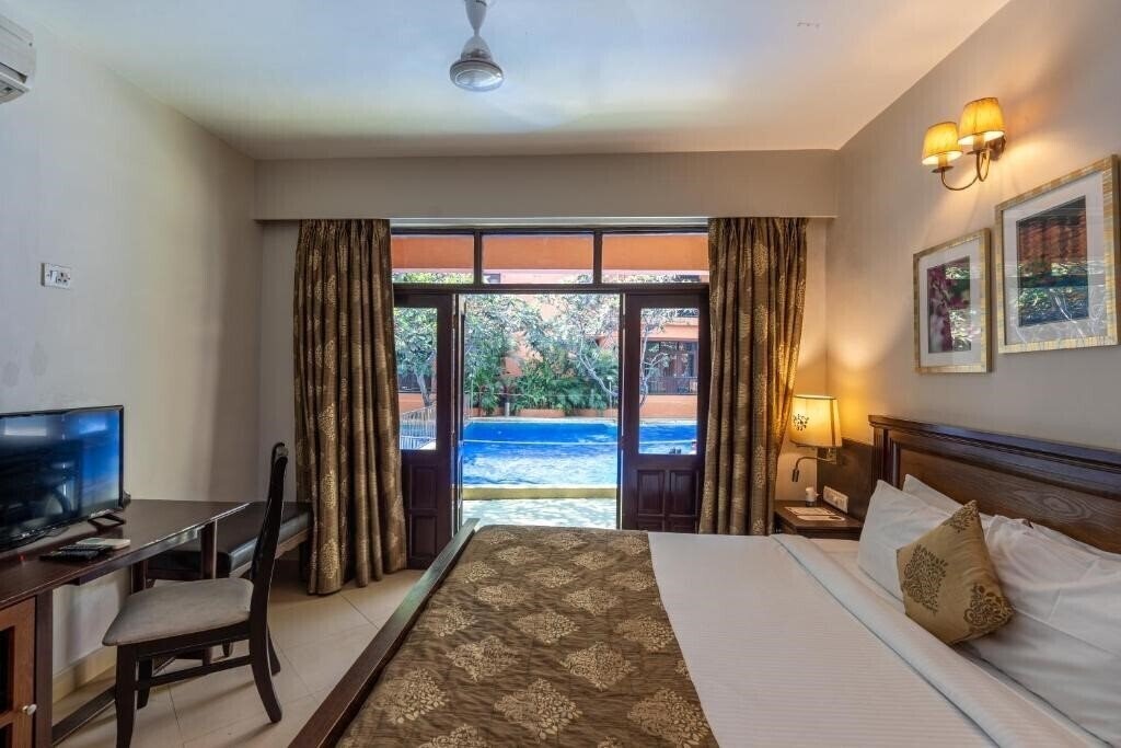 Фото Neelams The Grand 3*