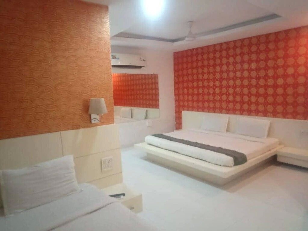 Картинка Paparazzi Beach Resort 3*