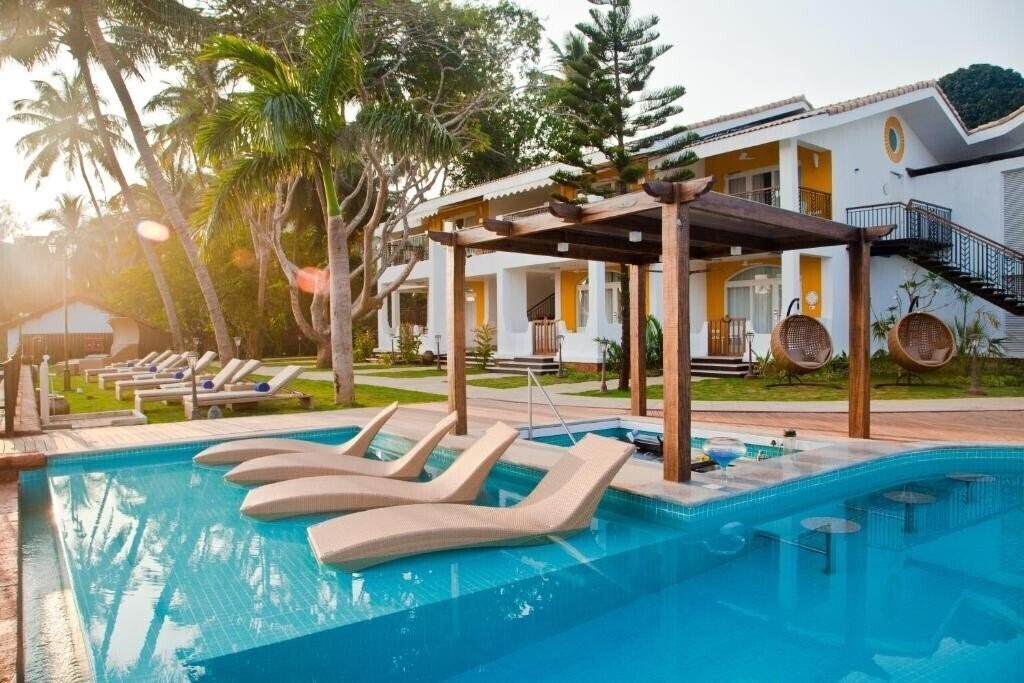 Изображение Acron Waterfront Resort 4*