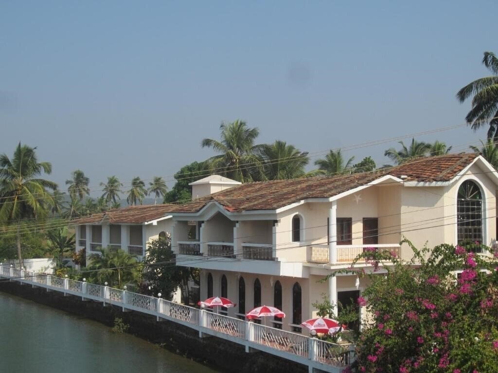 Фотография Riverside Resort Deluxe 3*