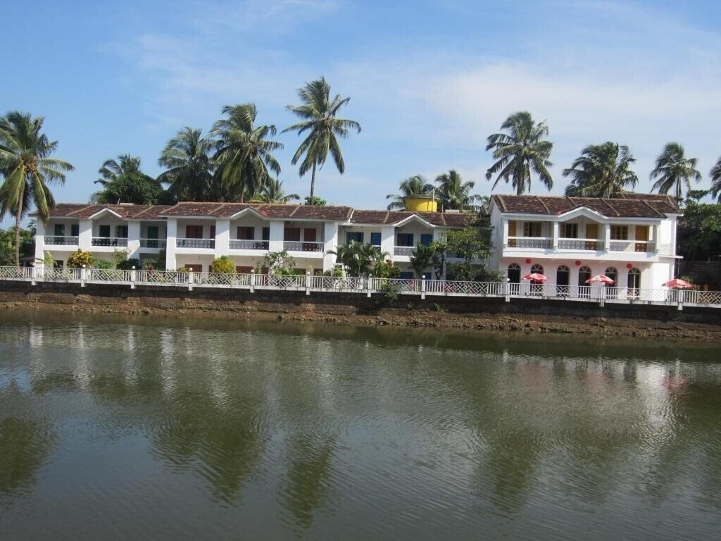 Изображение Riverside Resort Deluxe 3*