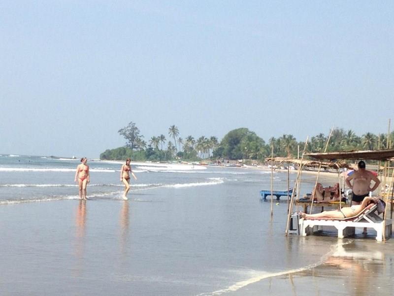 Картинка Bay Breeze Hotels & Resorts (ex. Morjim Grand Inn, New Morjim Club Resort) 3*